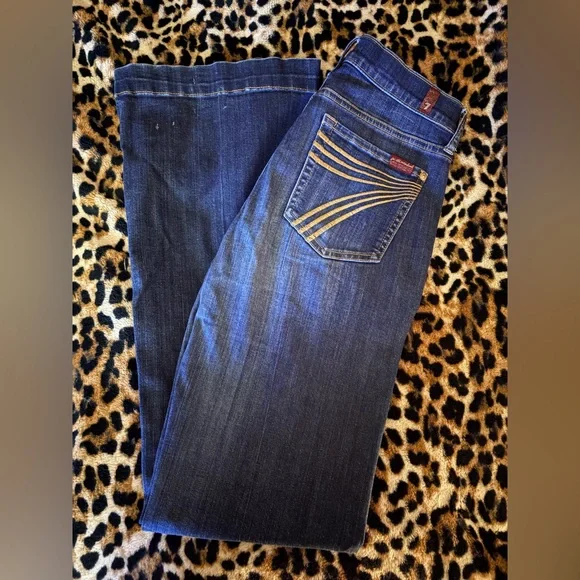 7 For All Mankind Dark Wash Brown Dojo Trouser Jeans size 28 - Picture 1 of 3